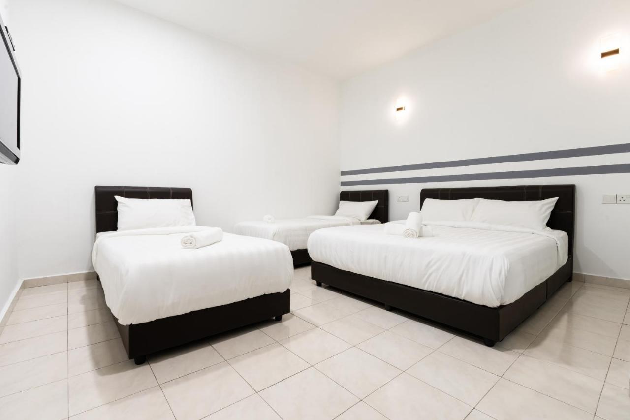 Ant Hotel Malacca Buitenkant foto