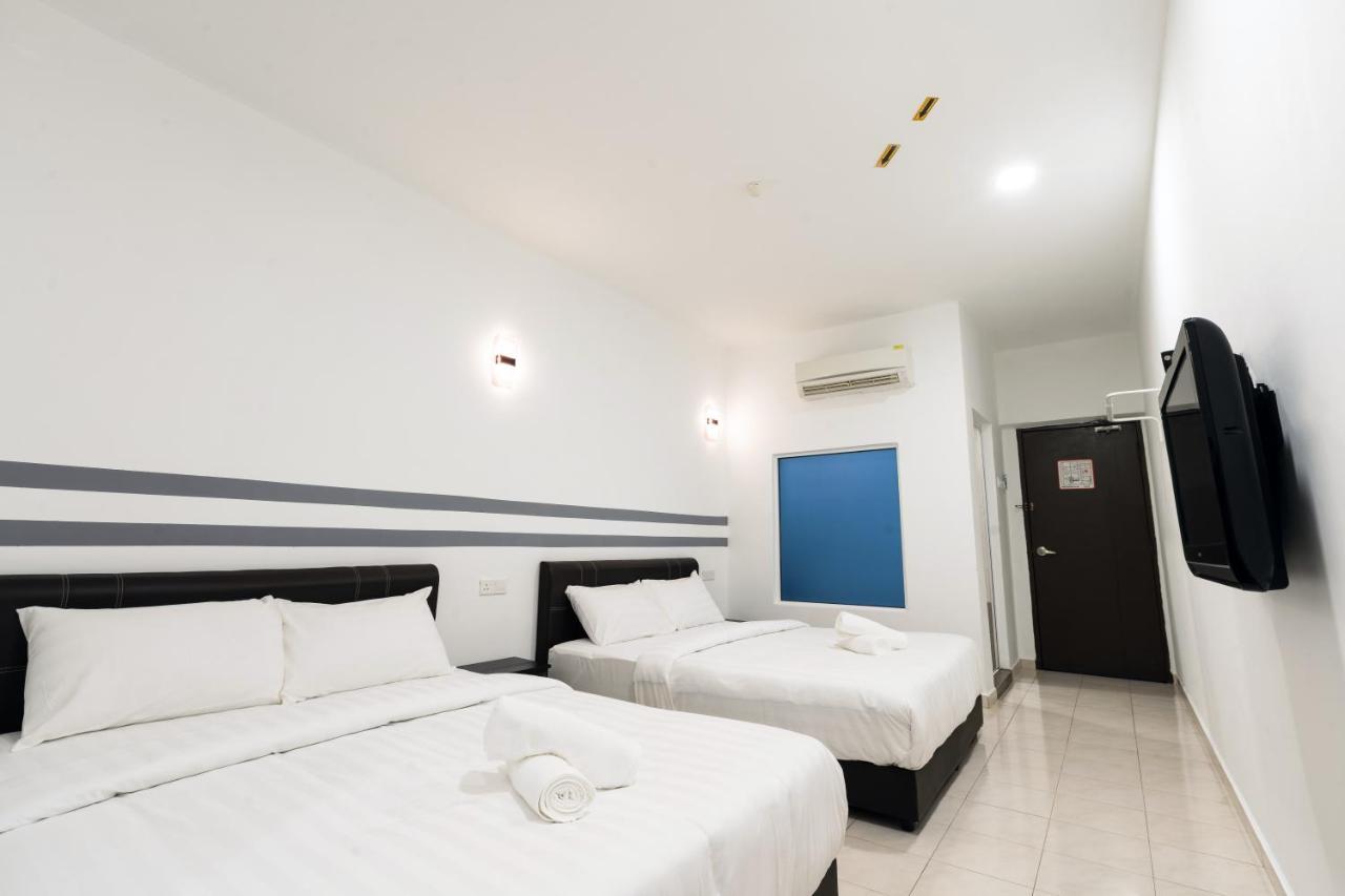Ant Hotel Malacca Buitenkant foto